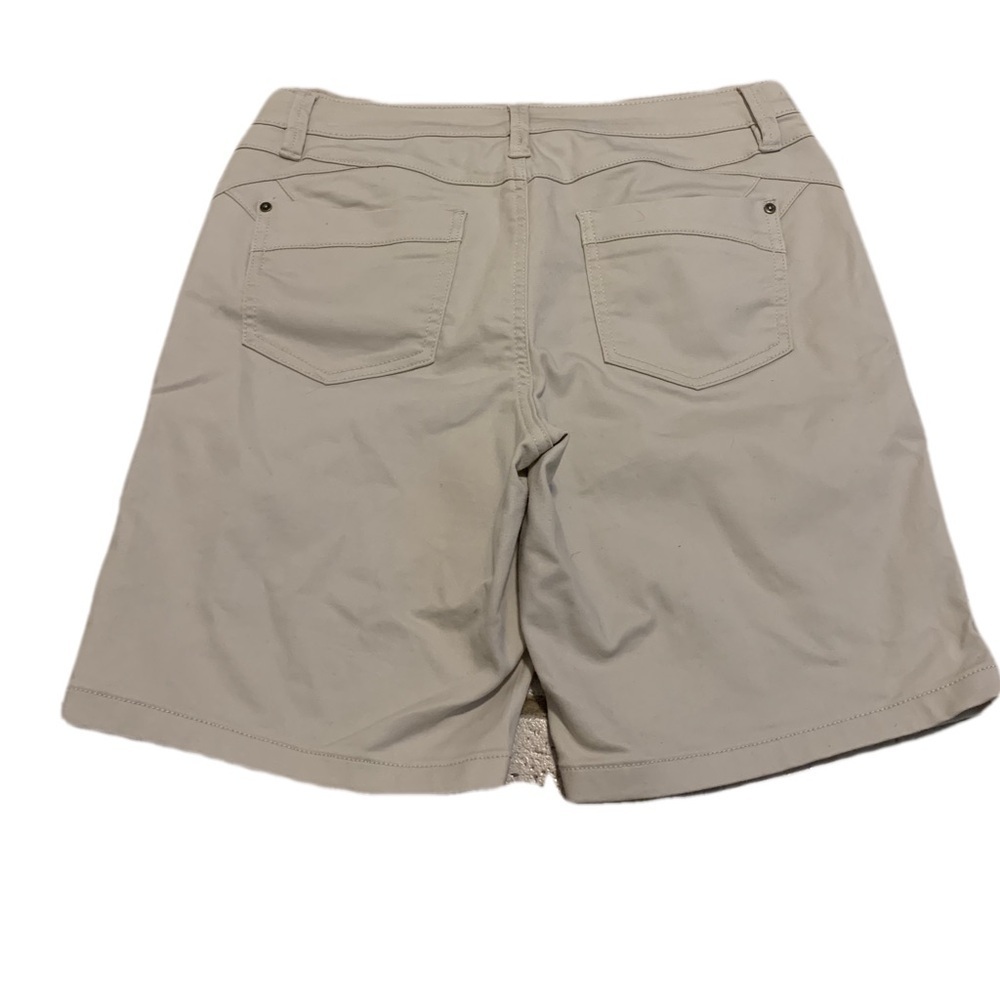 Cleo Petites Khaki Beige Cotton Blend Bermuda Shorts Size 6 (Petite)
